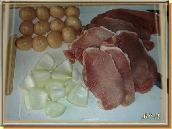 Brochettes de porc aux litchis - Préparation etape 1