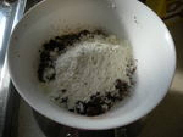 Gâteau de Savoie Chocolat-Kiwi-Chantilly - Préparation etape 2