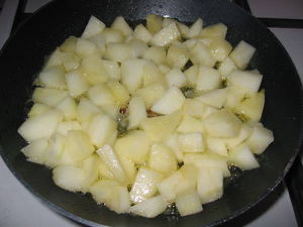 Petit chèvre au lard fumé sur dés de pomme cuite - Préparation etape 2