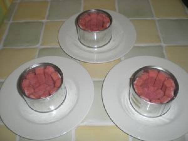 MINI-CHARLOTTE ROSE AUX FRUITS ROUGES - Préparation etape 1