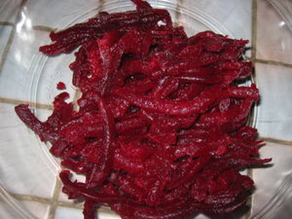 Tartare de betteraves aux fines herbes - Préparation etape 1