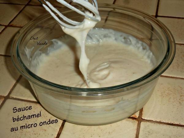 Cannellonis aux poireaux et au comté - Préparation etape 1