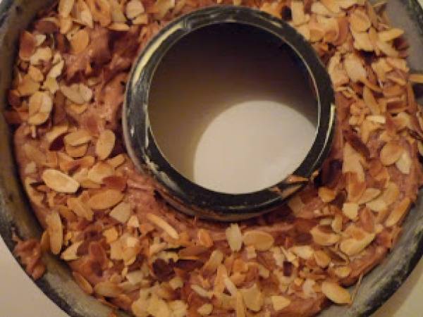 CAKE AU NUTELLA ET AUX AMANDES EFFILEES - Préparation etape 2