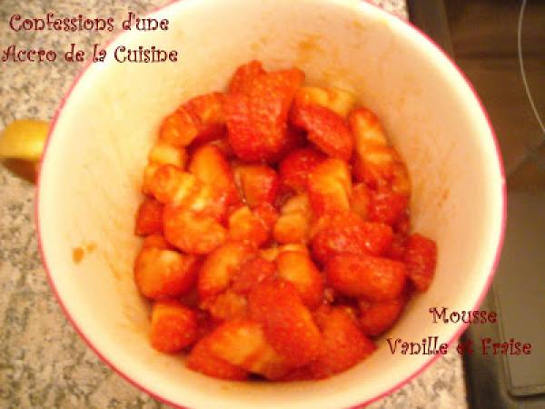 Mousse Vanille et Fraises - Préparation etape 2