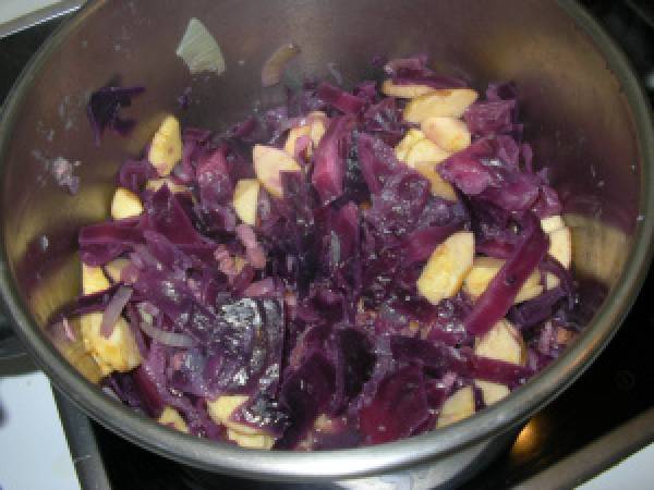 Choux rouge aux lardons et aux pommes - Préparation etape 4
