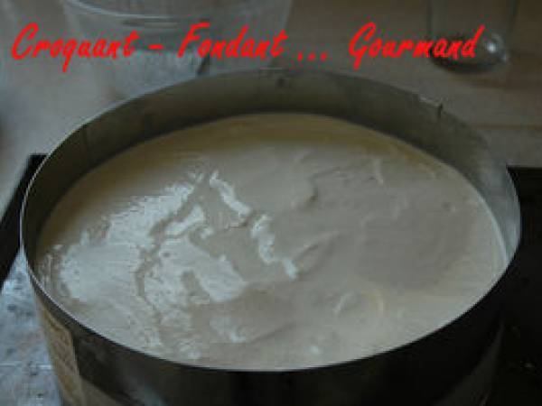 VACHERIN FRAISE-VANILLE - Préparation etape 6