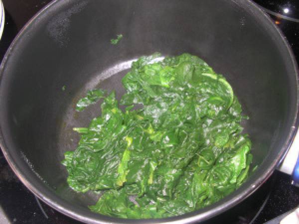 Cassolette au saumon, épinards et fenouil - Préparation etape 3