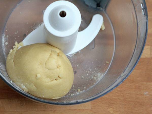 Tartelettes à la mousse de mascarpone & aux fraises - Préparation etape 1