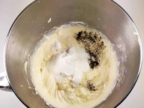 Carrot cake + Cheesecake : 2 en 1 - Préparation etape 3