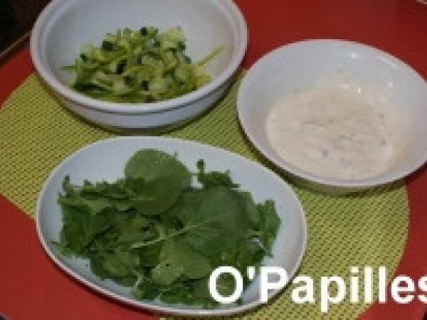 Salade de cresson, poivron et concombre - Préparation etape 1