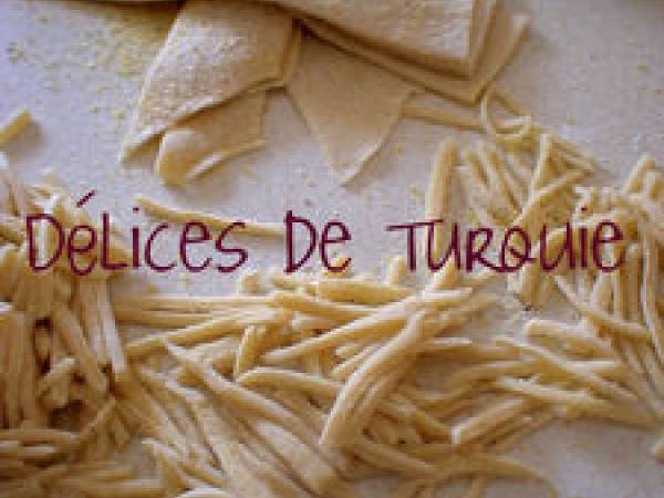 Pâtes fraîches turques - Eri?te Makarna - Préparation etape 5
