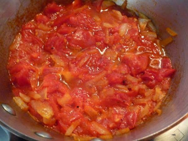 Une poêlée d'aubergines, tomates et oeufs- Auberginen-, Tomaten- und Eierpfanne - Préparation etape 1