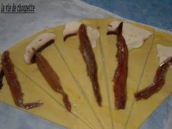 Mini croissants aux anchois et champignons - Préparation etape 2