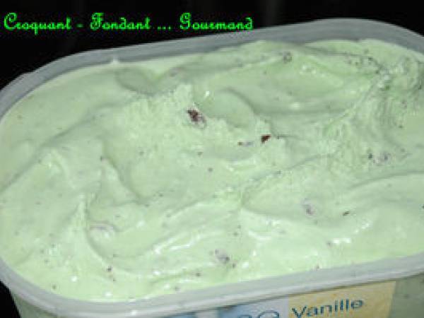 CRÈME GLACÉE à la MENTHE et aux PÉPITES de CHOCOLAT - Préparation etape 6