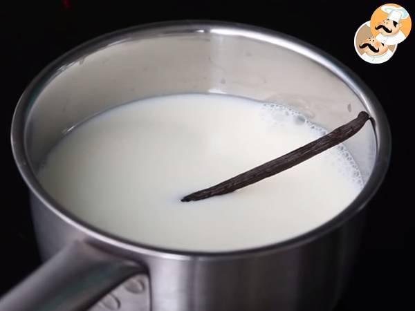 Gâteau magique à la vanille pas à pas et vidéo - Préparation etape 1