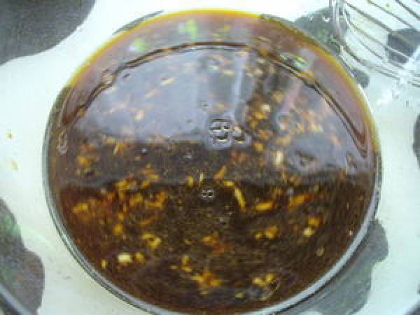 Radis frappés en marinade exotique et coriandre - Préparation etape 2