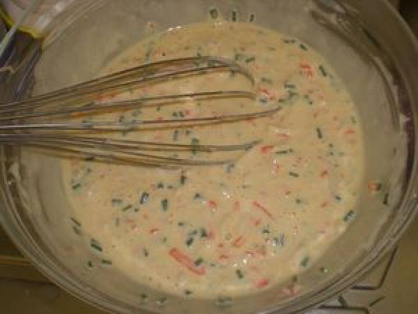 CAKE SALE AU SURIMI RAPE - Préparation etape 1