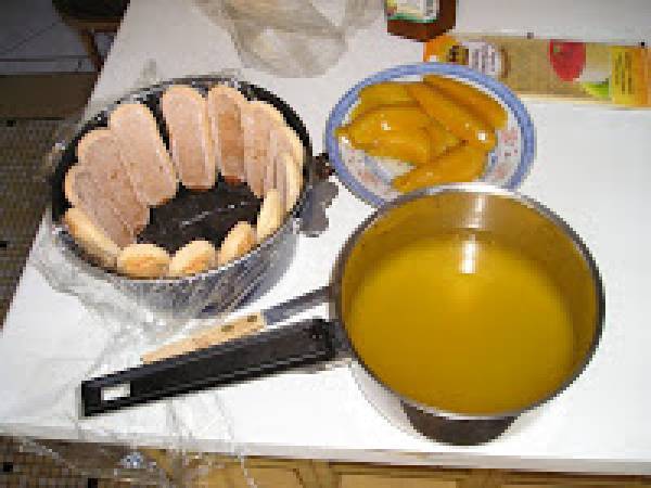 Charlotte à la mangue - Préparation etape 4