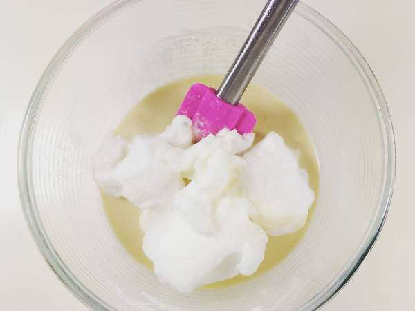 Beignets aériens de fleurs d'acacias - Préparation etape 2