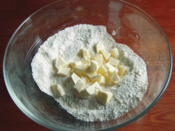 Crumble aux mirabelles - Préparation etape 1