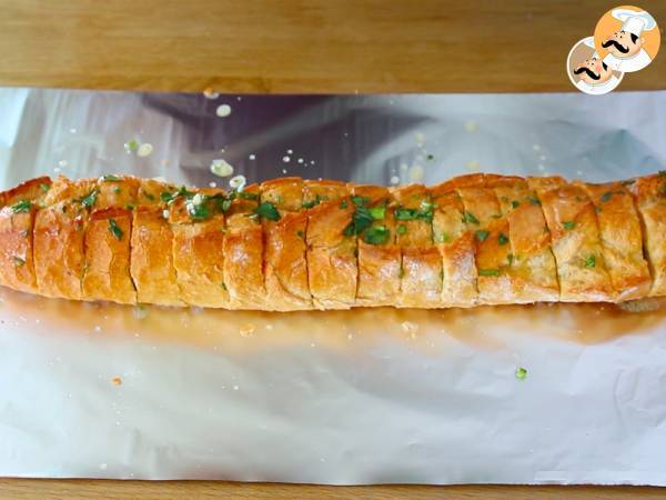 Pain à l'ail et au persil - Préparation etape 5