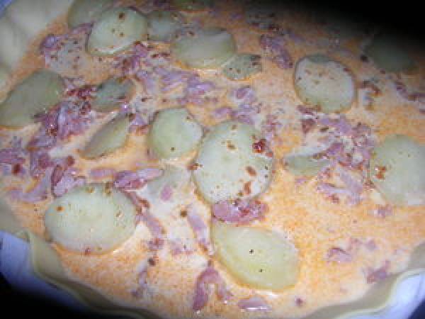 TARTE AUX LARDONS ET PESTO ROUGE - Préparation etape 4