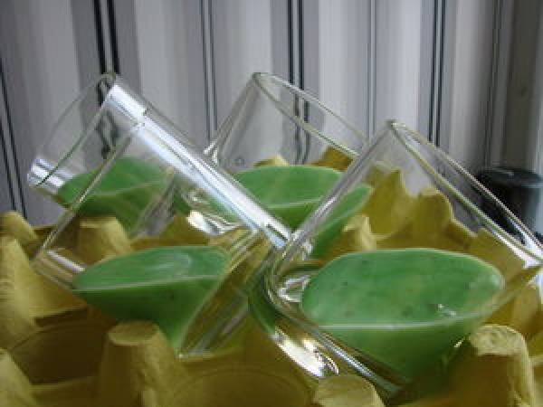 Verrine de panacottas tricolores (Framboise, Pistache et crème de citron) - Préparation etape 2