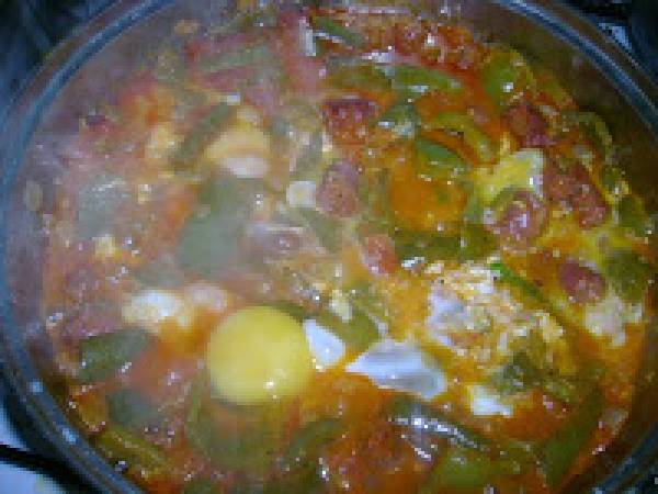 Ojja tunisienne aux merguez - Préparation etape 4