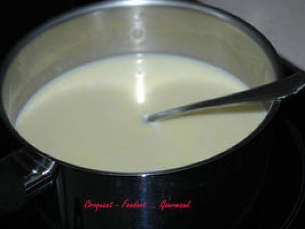 PANNA COTTA CHOCOLAT BLANC-FRAMBOISES - Préparation etape 4