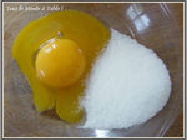 Crème dessert expresse façon danette double saveur : vanille et carambar - Préparation etape 1