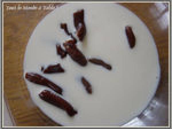 Crème dessert expresse façon danette double saveur : vanille et carambar - Préparation etape 4