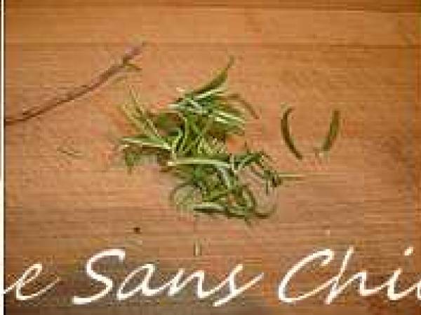 Tarte aux abricots crème d'amande et romarin - Préparation etape 2