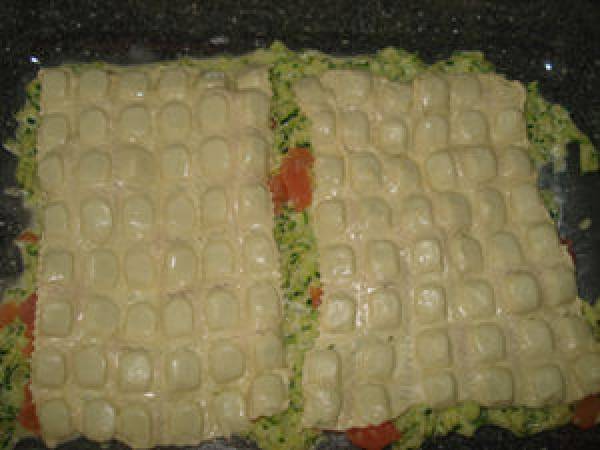 Lasagnes de ravioles aux courgettes et saumon fumé - Préparation etape 4