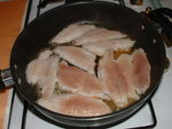 Filet de rouget poêlé, endives à l'orange, huile d'olive au citron - Préparation etape 3