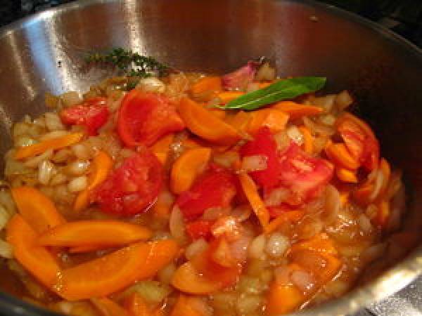 Côte de veau au jus tomaté, écrasée de pomme de terre à l'huile de truffe, .. - Préparation etape 6