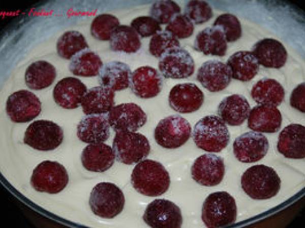 GÂTEAU MOELLEUX aux GRIOTTES - Préparation etape 6