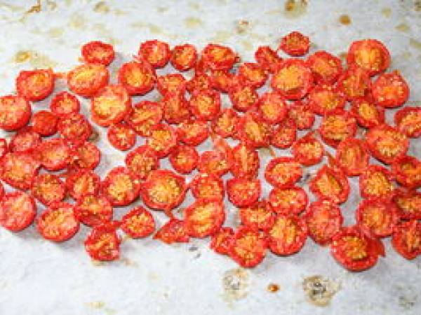 Cake épicé aux tomates séchées (maison) et lardons - Préparation etape 1