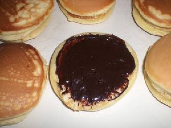 PETITES CREPES A LA PATE A TARTINER FACON PANCAKES - Préparation etape 5