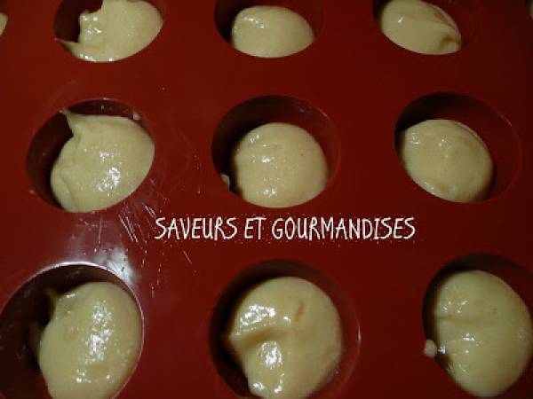 MINI-GÂTEAUX RICOTTA et AMANDES. - Préparation etape 6