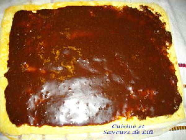 Bûche à l'ovomaltine - Préparation etape 9