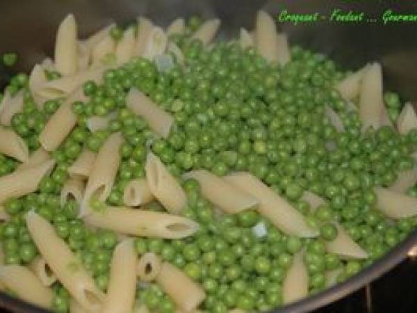 PENNE RIGATE au MASCARPONE et PETITS POIS - Préparation etape 5