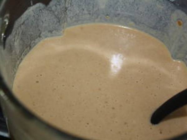 Gâteau de crêpes spéculos, pommes et caramel au beurre salé - Préparation etape 1