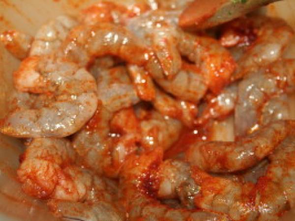 Scampis sur nid d'épinards, sauce citronnée au mascarpone - Préparation etape 2