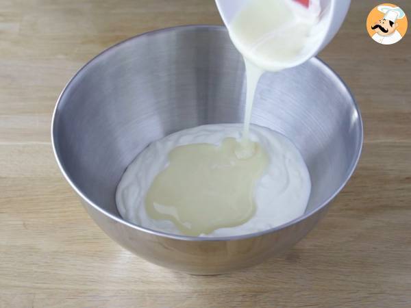 Glace au yaourt et à la framboise - Préparation etape 2