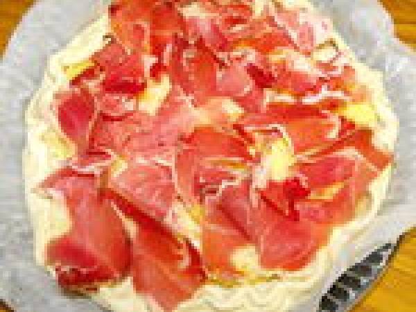 Tarte fine pommes de terre, jambon cru et parmesan - Préparation etape 4