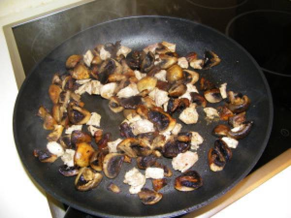 Aumonières à la dinde et aux champignons - Préparation etape 2