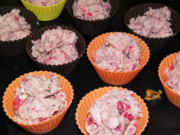 Muffins à la framboise et au chocolat (cuisine enfant) - Préparation etape 5