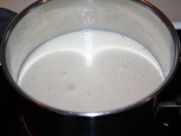 Panna cotta aux asperges et sa gelée de tomates au basilic - Préparation etape 2