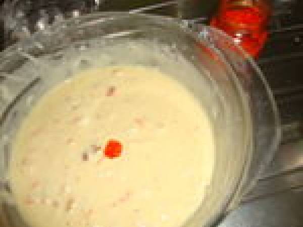 MINI-CAKES SALES AU SURIMI ET TOMATES SECHEES - Préparation etape 2