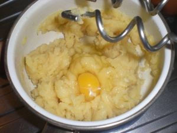 GLANDS A LA CREME PATISSIERE - Préparation etape 3